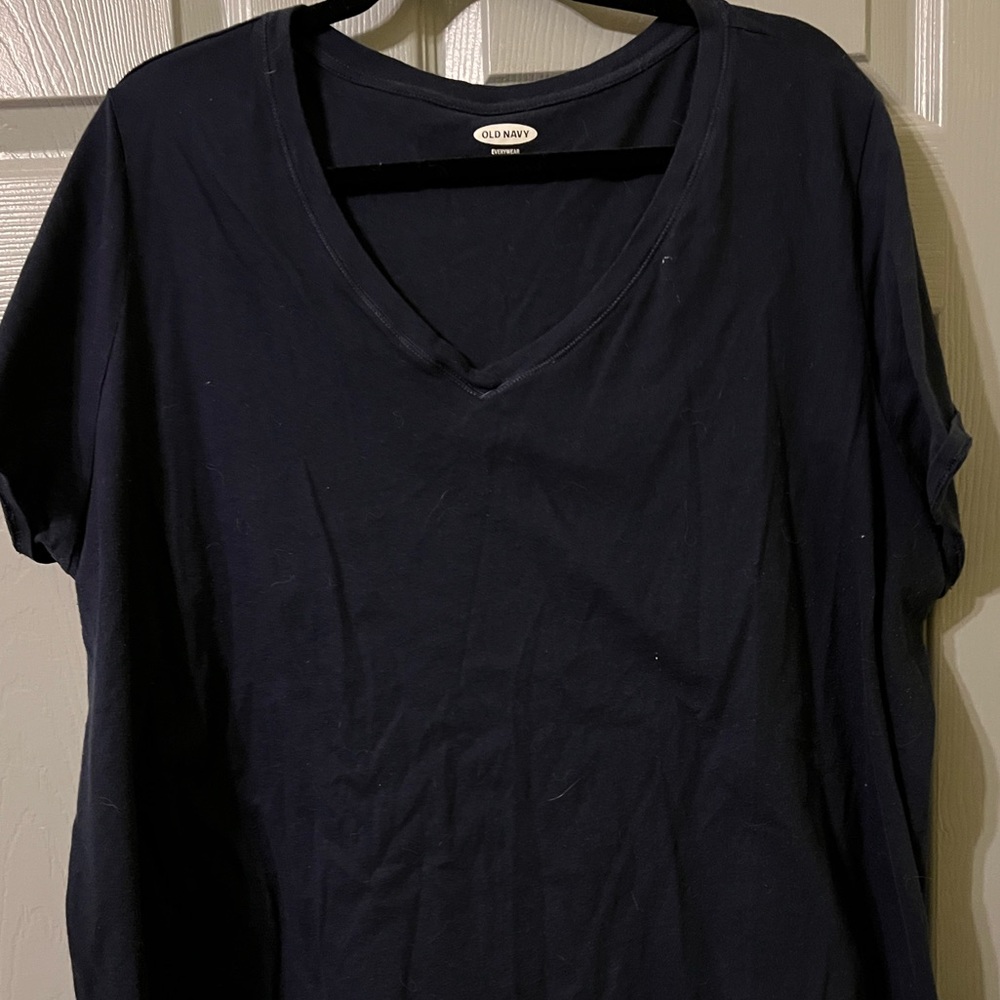 Women’s | Old Navy | V Neck tee
